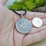 Rotating Viking Stainless Steel Necklace Norse Vegvisir Runes