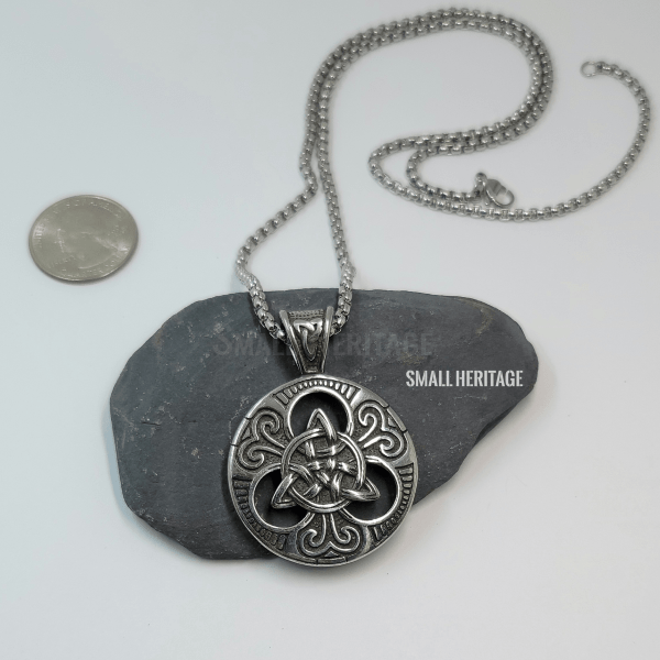 Knot Trinity Necklace Viking Celtic Amulet Stainless Steel Pendant Chain