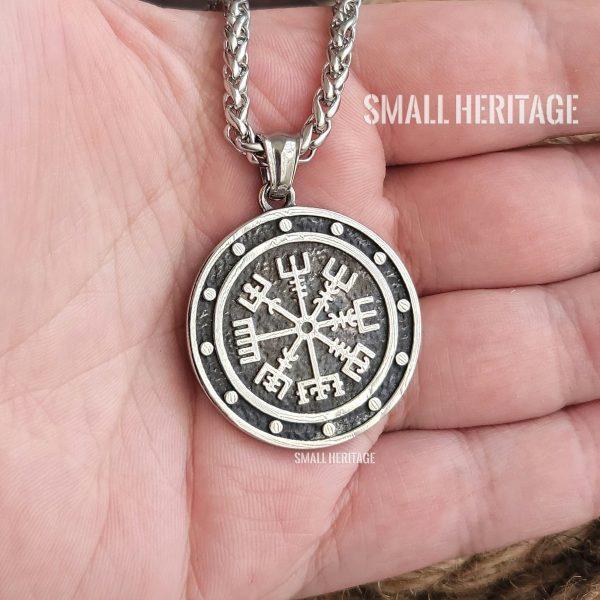 Viking Vegvisir Necklace Nordic Compass Pendant